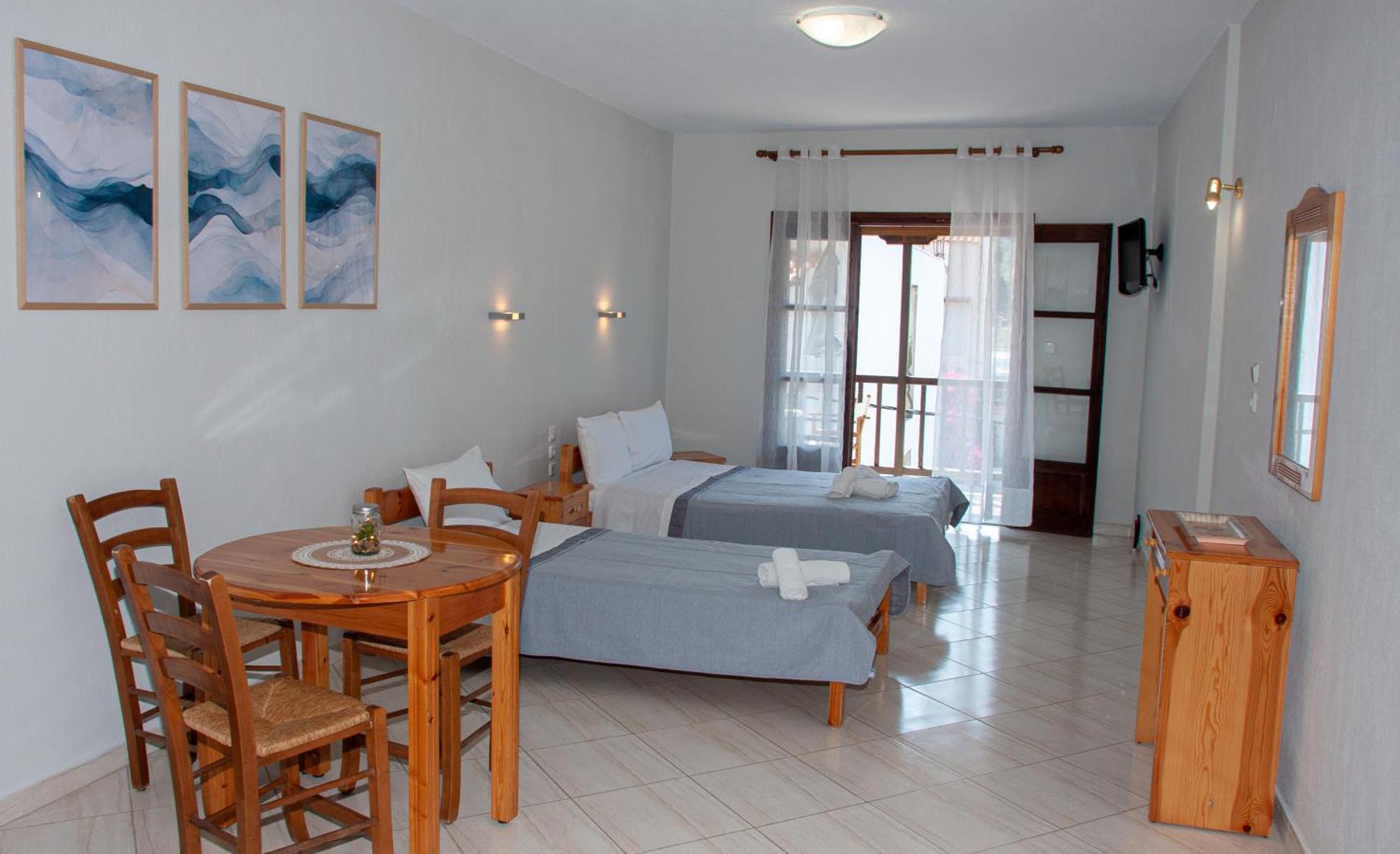 Aris Junior Studios Neo Klima Skopelos Bagian luar foto